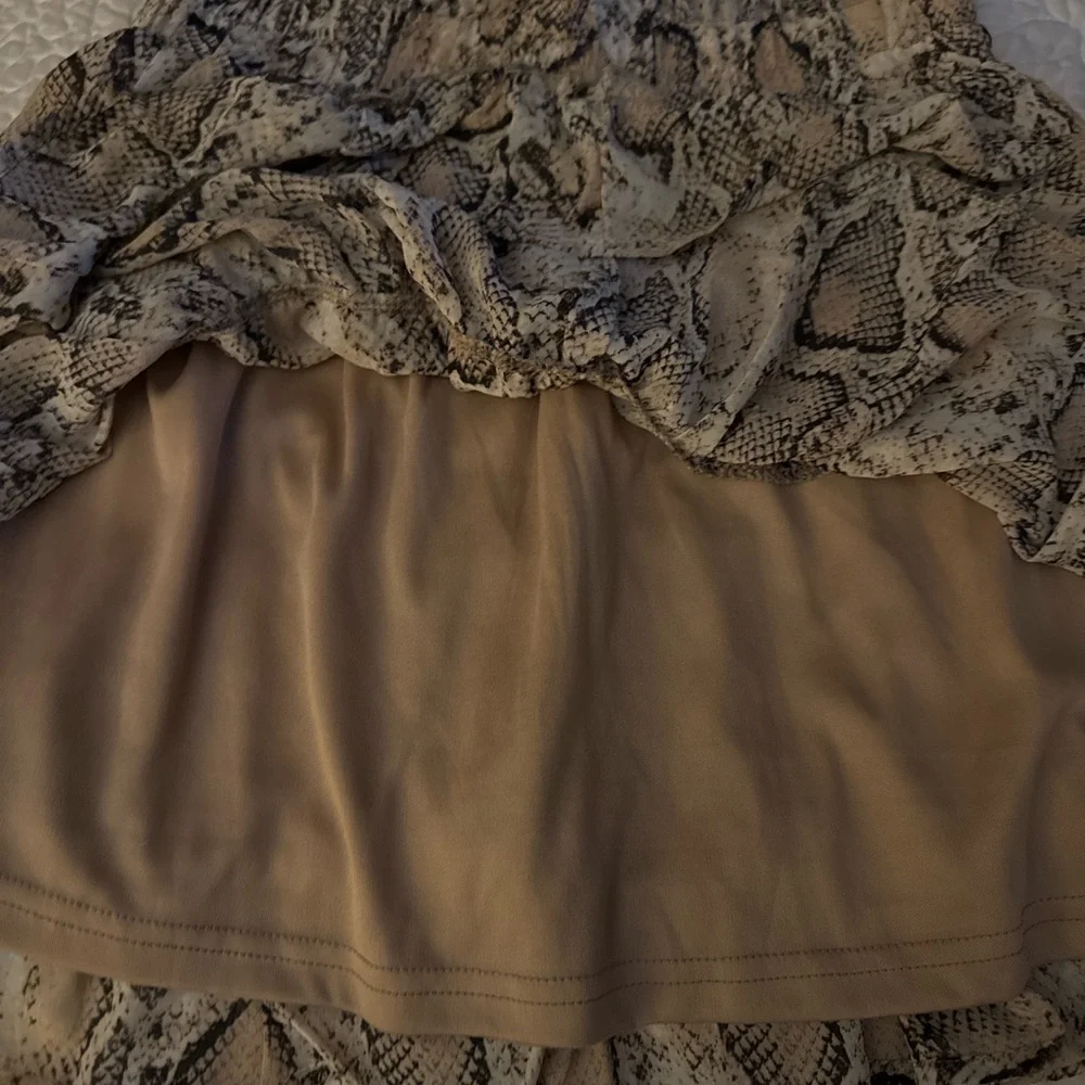Entro Snake Print Ruffle Mini Skirt - Picture 4 of 5